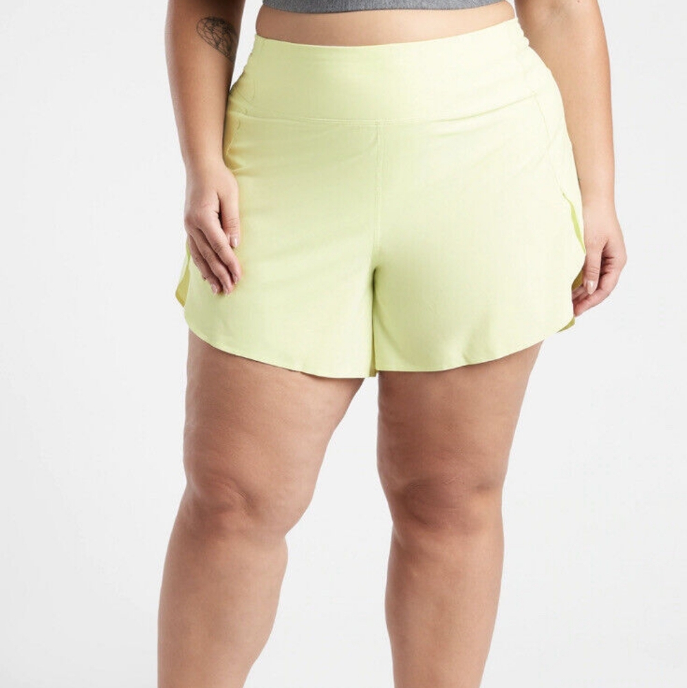 Athleta Run With It 3.5" Shorts Tequila Green Athlesure Running Shorts Size 3X